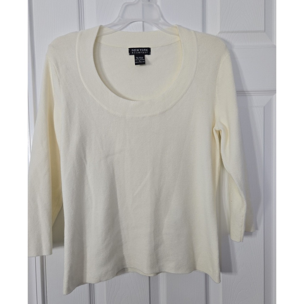 New York & Company Womans Pullover Sweater Medium/Large